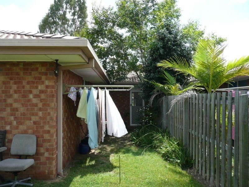 2/3 Mooney Close, Goodna QLD 4300