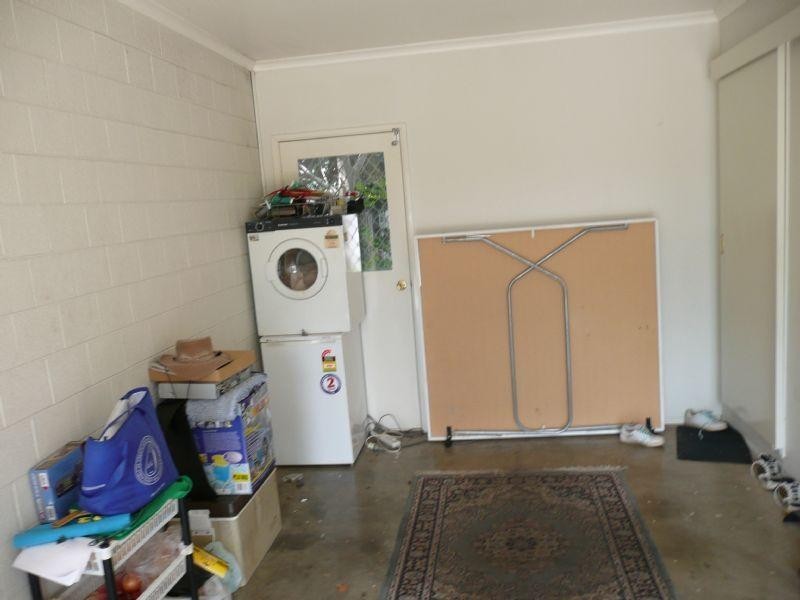 2/3 Mooney Close, Goodna QLD 4300