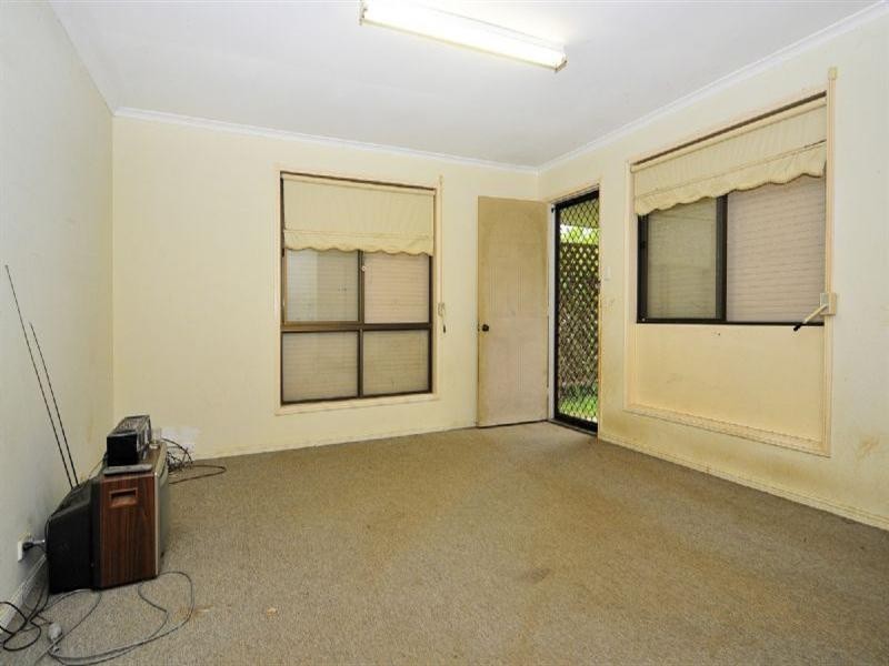 8 Karabil Street, Redbank Plains QLD 4301