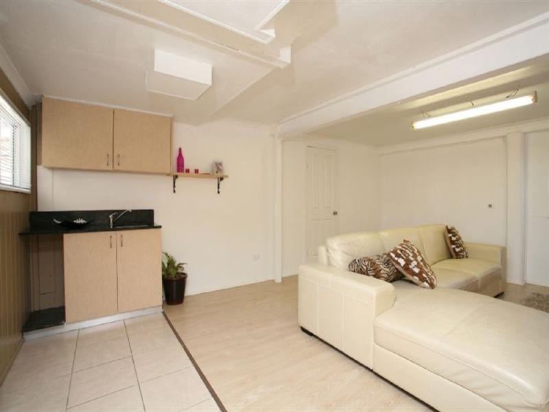 1 Kanangra Street, Redbank Plains QLD 4301