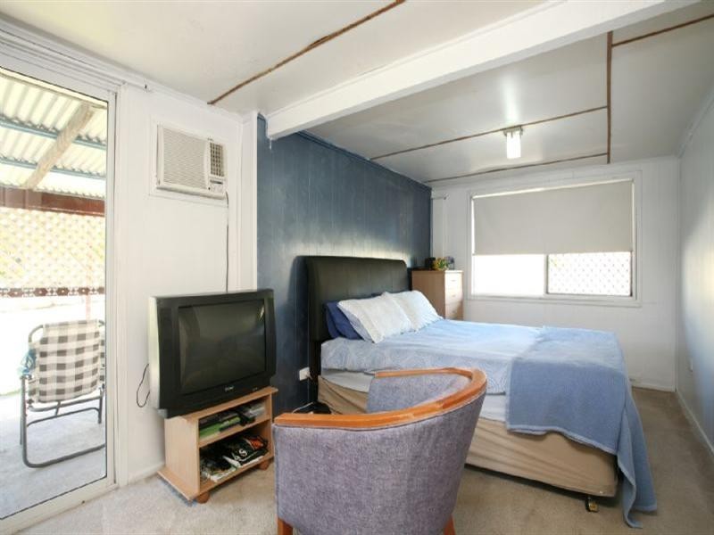 1 Kanangra Street, Redbank Plains QLD 4301