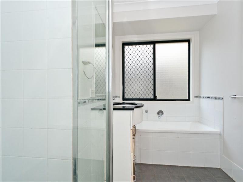 311 Eagle Street, Collingwood Park QLD 4301