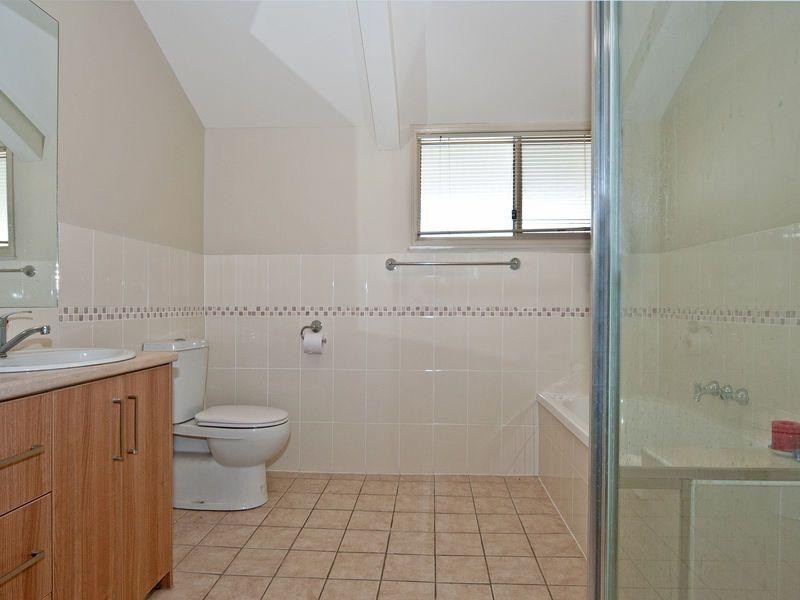 25 Heathwood Place, Collingwood Park QLD 4301