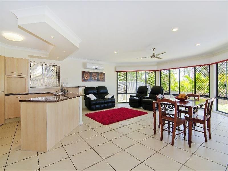 22 Peachester Close, Ormeau QLD 4208