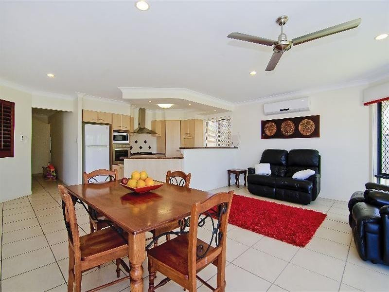22 Peachester Close, Ormeau QLD 4208