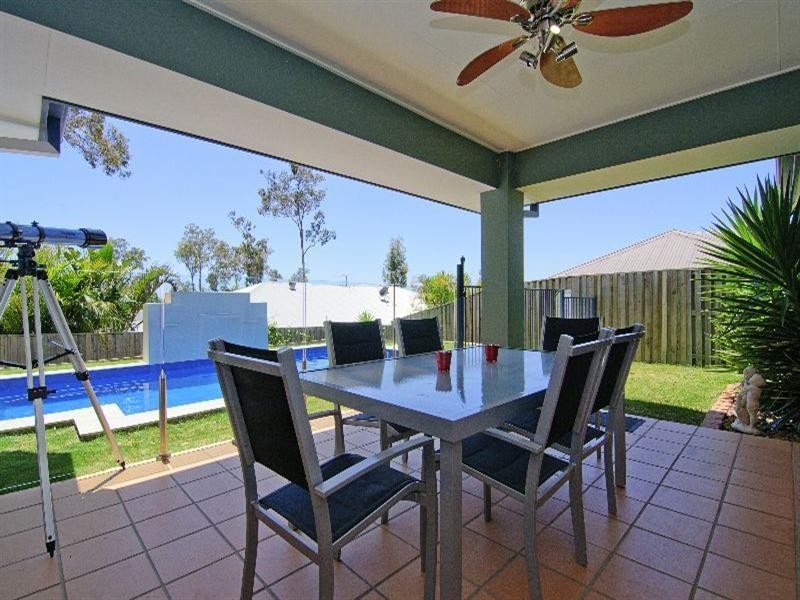 22 Peachester Close, Ormeau QLD 4208