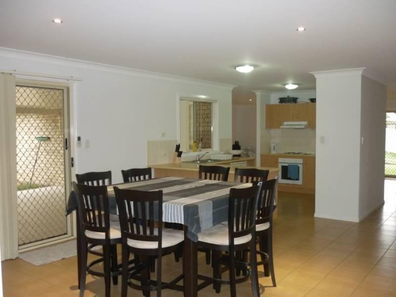 1 Pinewood Court, Springfield QLD 4300