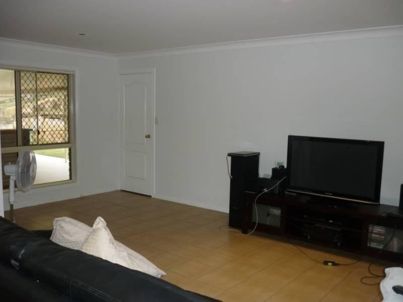 1 Pinewood Court, Springfield QLD 4300