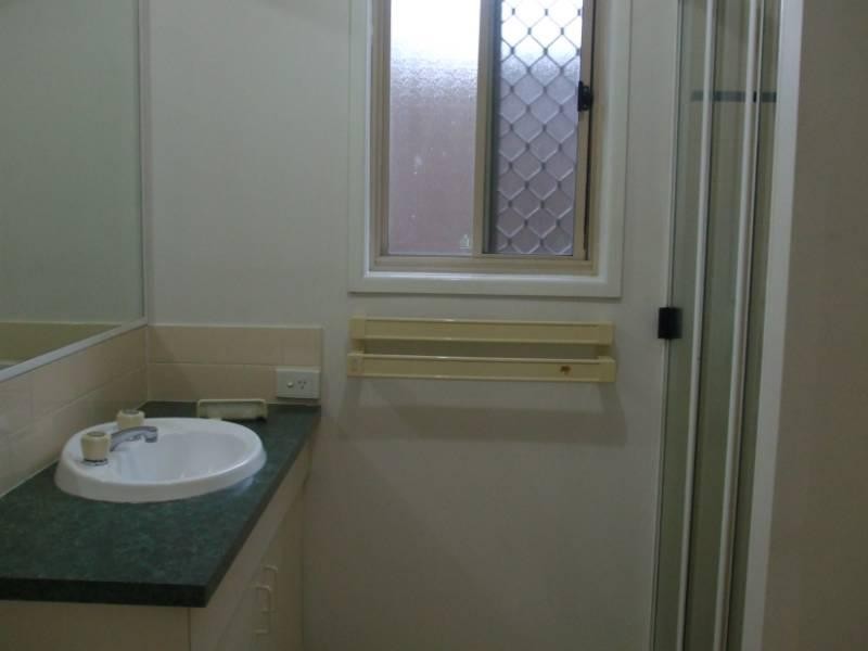 11/6 Rosegum Place, Redbank Plains QLD 4301