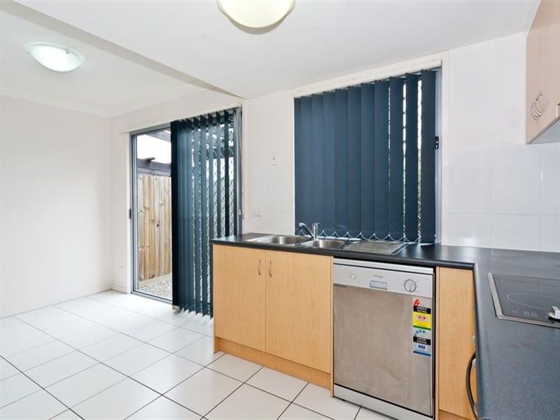 31/266 Henty Drive, Redbank Plains QLD 4301