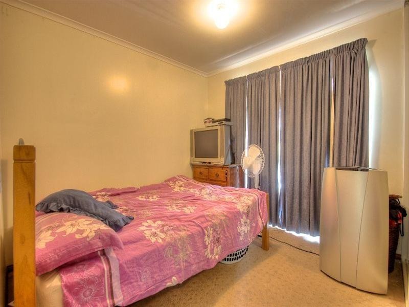 8 Glen Brae Street, Redbank Plains QLD 4301