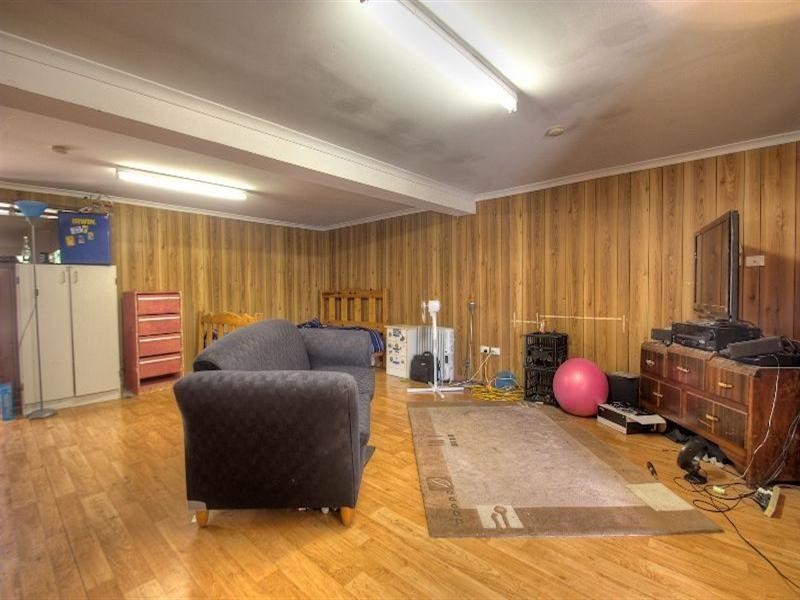 8 Glen Brae Street, Redbank Plains QLD 4301