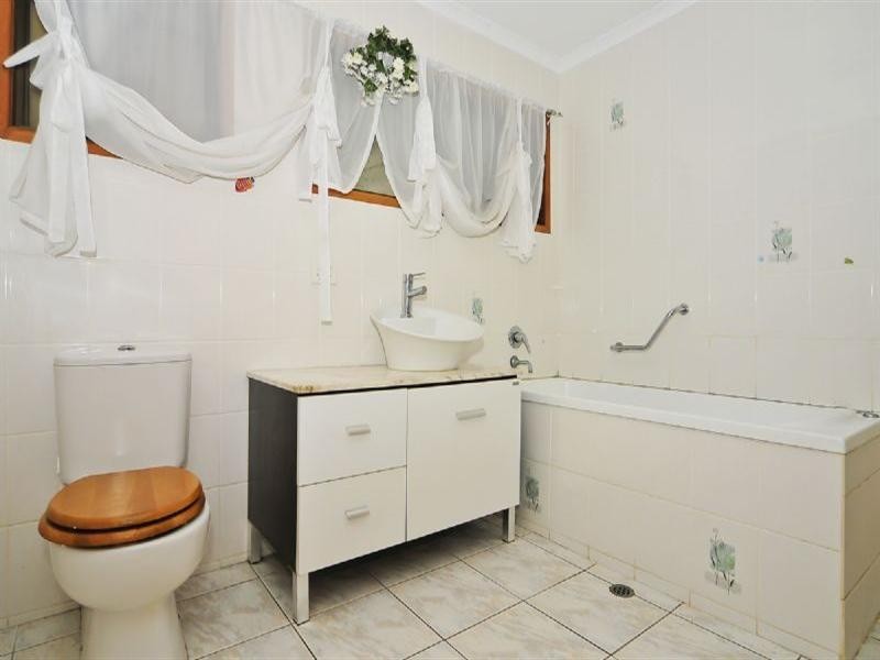 Collingwood Park QLD 4301