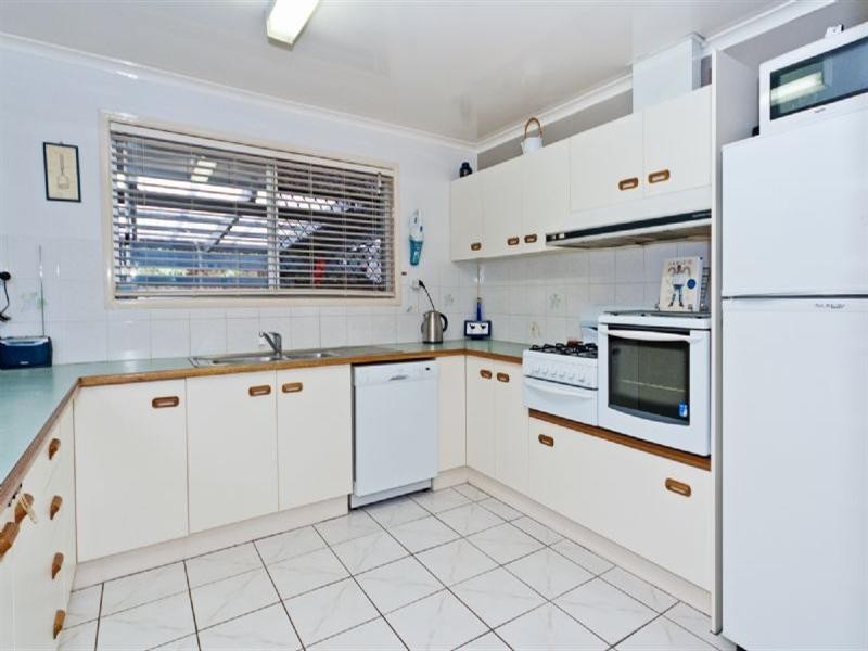 6 Lisa Court, Bellbird Park QLD 4300