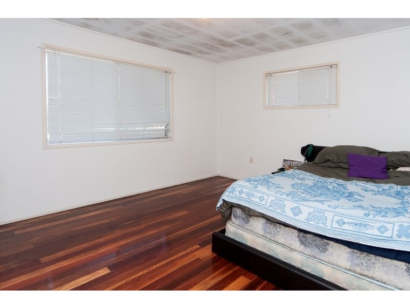 5 Ipswich Street, Riverview QLD 4303