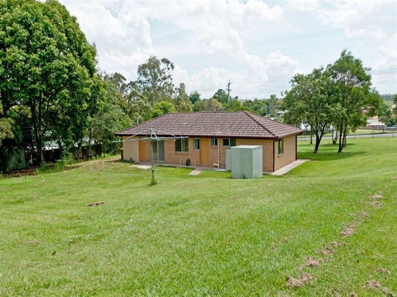 10 School Road, Redbank Plains QLD 4301