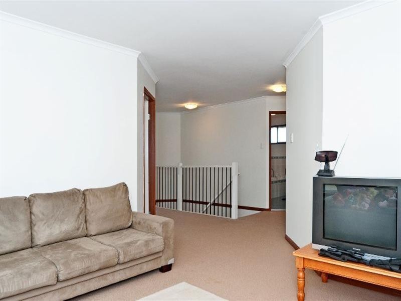 47 Lloyd Bird Crescent, Springfield Lakes QLD 4300