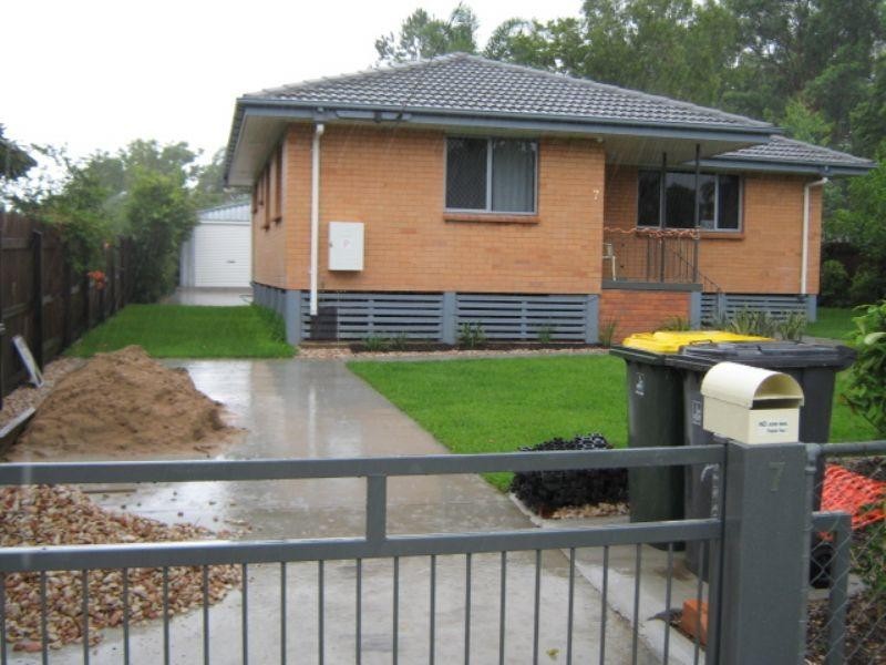 7 Sinclair Drive, Ellen Grove QLD 4078