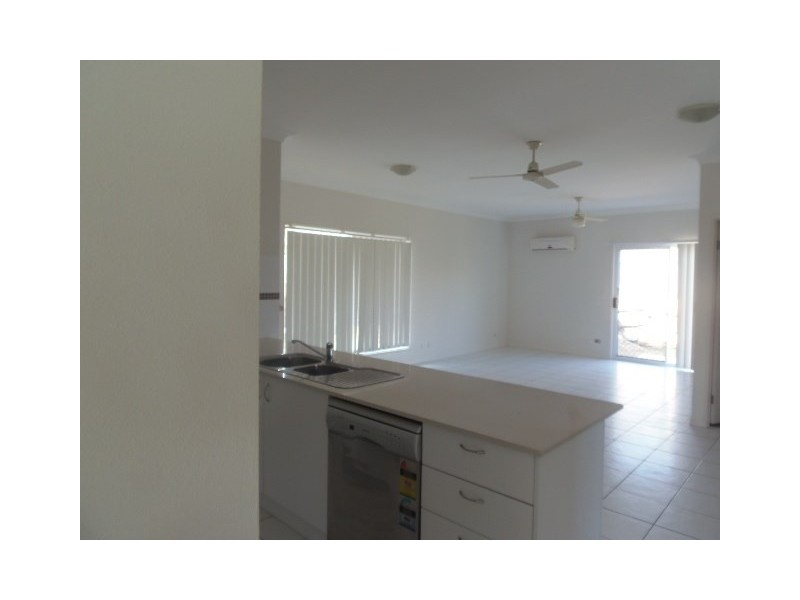 15 Lovely Court, Redbank Plains QLD 4301