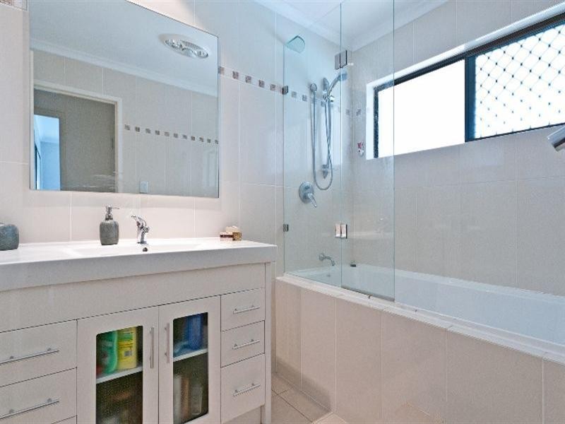 38 Garden Avenue, Camira QLD 4300