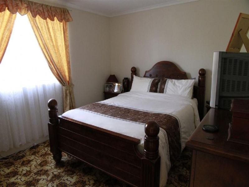 4 Glen Noble Avenue, Redbank Plains QLD 4301