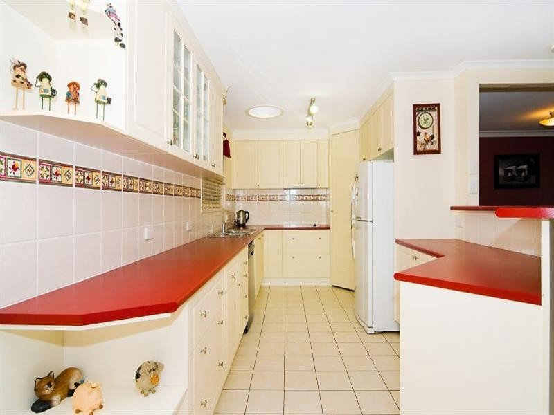 11 Glyn Court, Redbank Plains QLD 4301