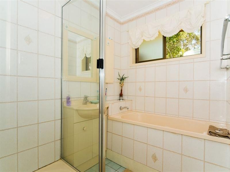 11 Glyn Court, Redbank Plains QLD 4301