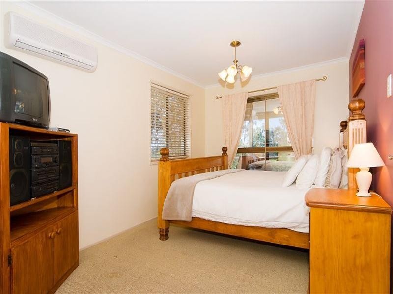 11 Glyn Court, Redbank Plains QLD 4301