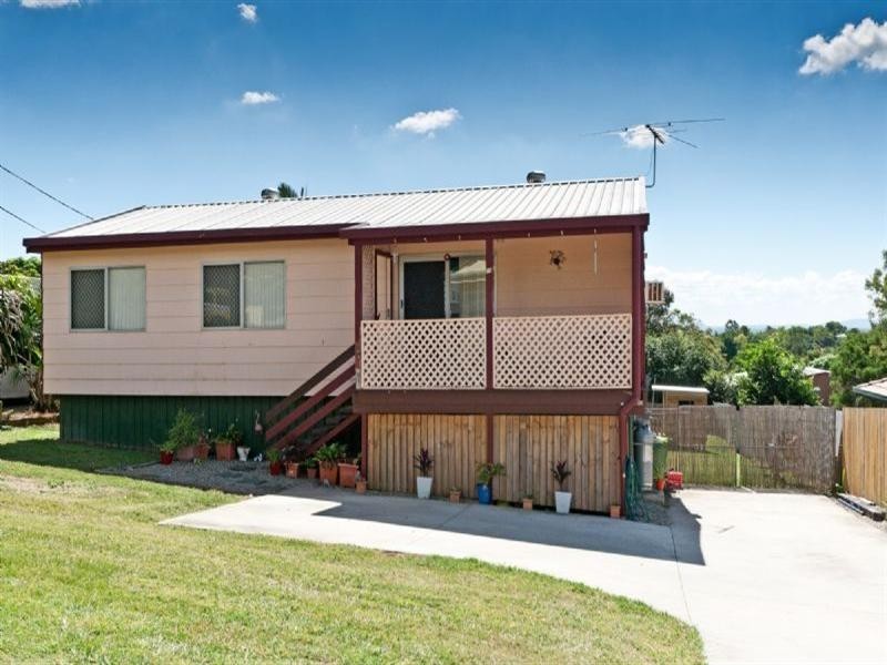 15 Chetwynd Street, Redbank Plains QLD 4301