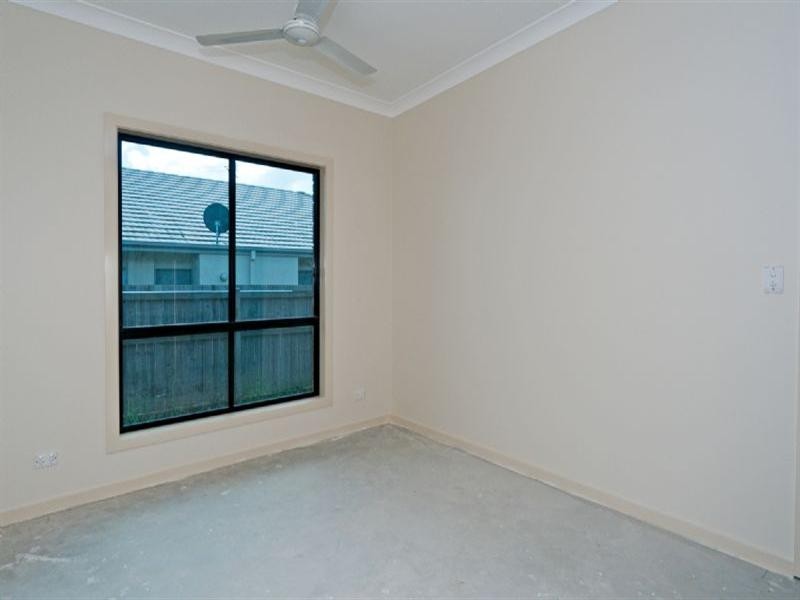 16 Higgins Street, Collingwood Park QLD 4301