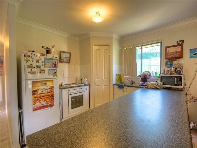 3 Mcdougall Close, Silkstone QLD 4304