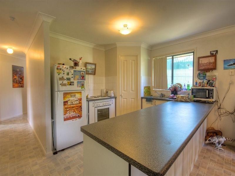 3 Mcdougall Close, Silkstone QLD 4304