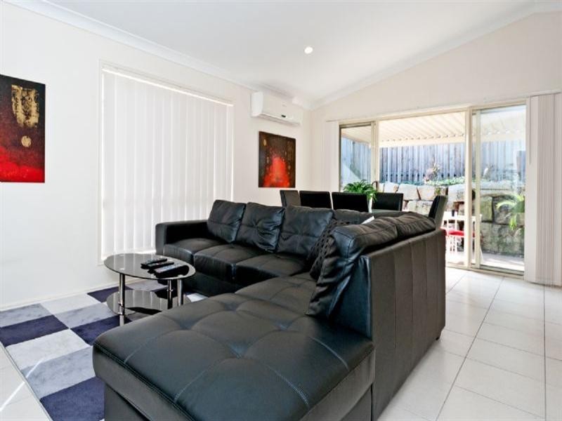 31 Dornoch Crescent, Raceview QLD 4305