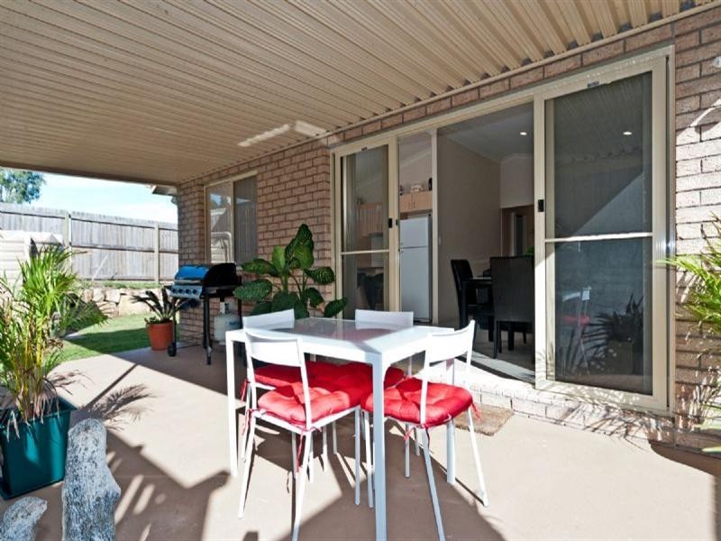 31 Dornoch Crescent, Raceview QLD 4305