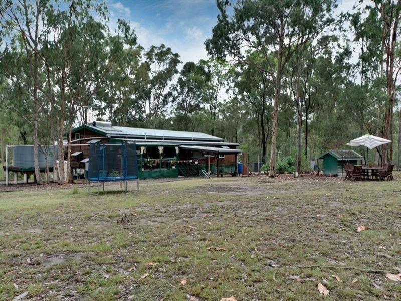 25 Bucknall Street, Regency Downs QLD 4341