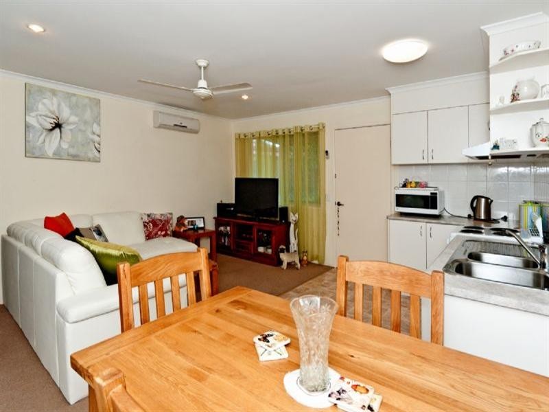 4/13 Thomas Street, Goodna QLD 4300