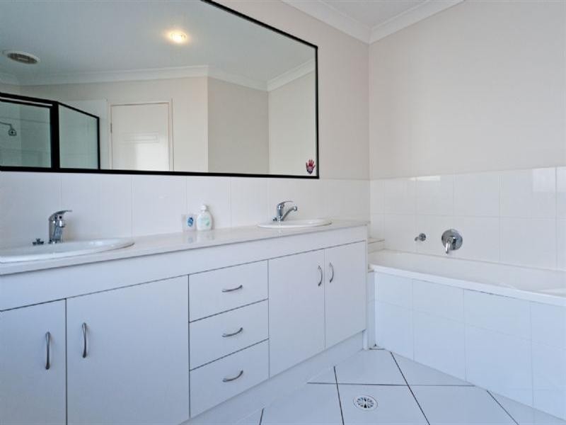 21 Bassili Drive, Collingwood Park QLD 4301