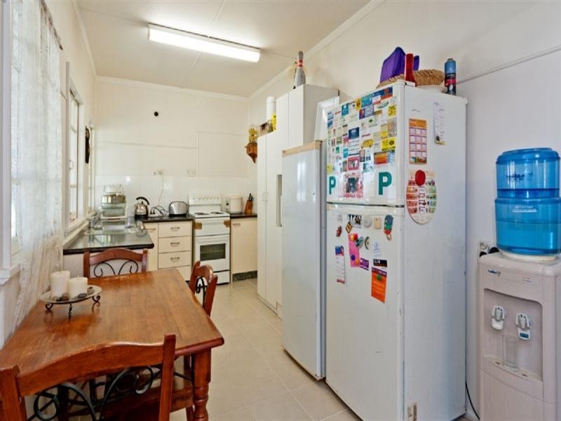 138 Redbank Plains Road, Bellbird Park QLD 4300