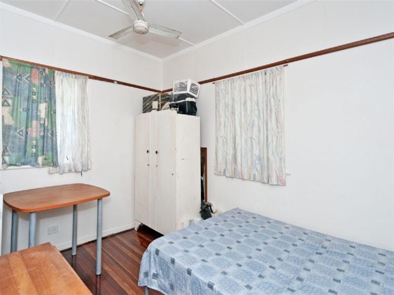 138 Redbank Plains Road, Bellbird Park QLD 4300