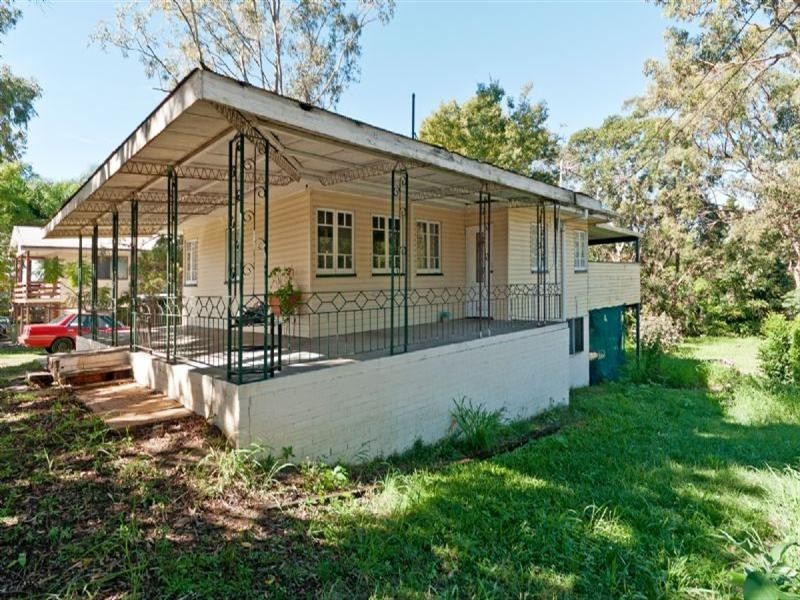 138 Redbank Plains Road, Bellbird Park QLD 4300