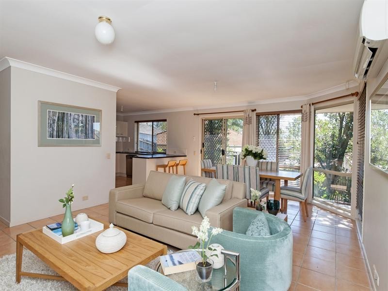33 Whitmore Crescent, Goodna QLD 4300