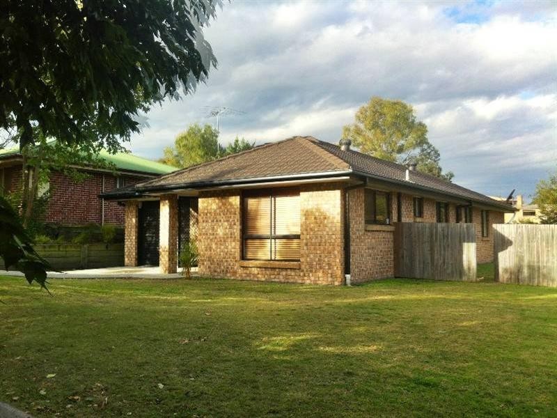 3 Mcdougall Close, Silkstone QLD 4304