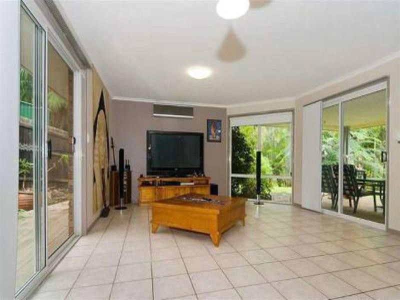 9 McCormack Court, Collingwood Park QLD 4301