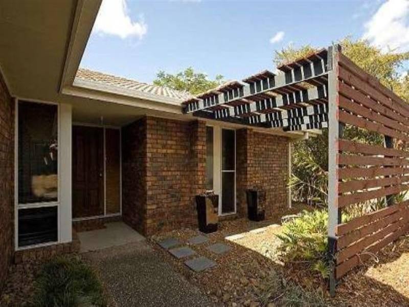 9 McCormack Court, Collingwood Park QLD 4301