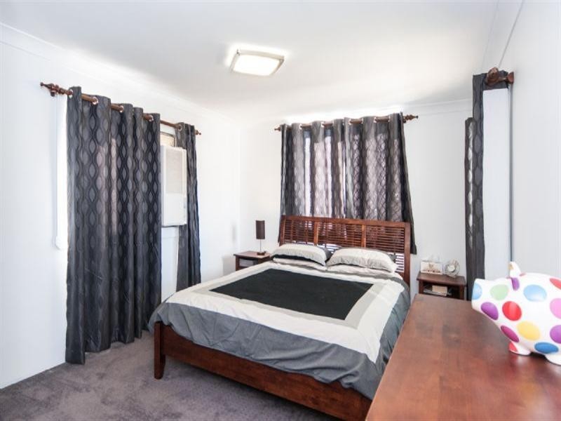 66 Smiths Road, Goodna QLD 4300