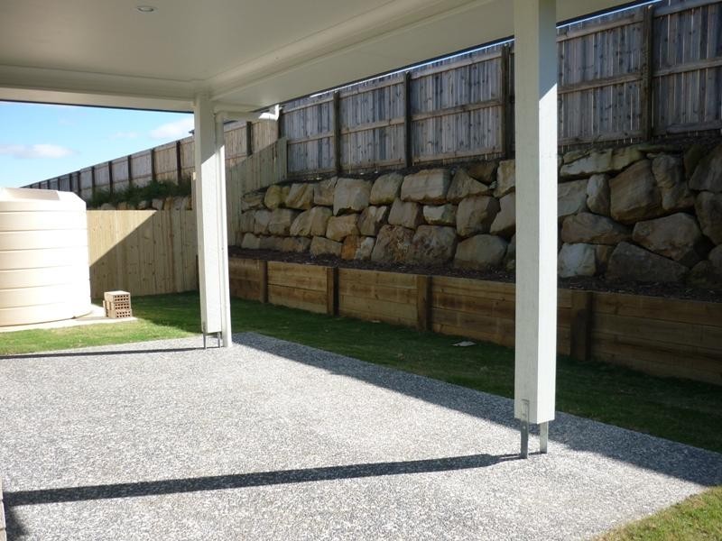 16 Huxley Street, Redbank Plains QLD 4301