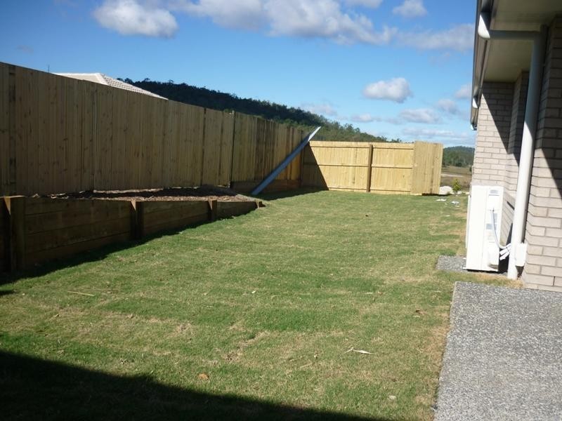 16 Huxley Street, Redbank Plains QLD 4301