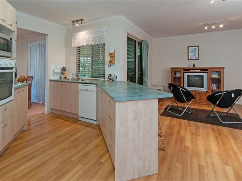 6 Daintree Place, Redbank QLD 4301