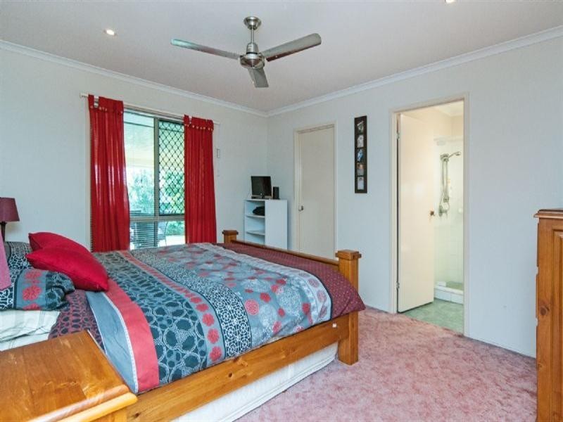 6 Daintree Place, Redbank QLD 4301