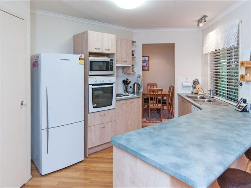 6 Daintree Place, Redbank QLD 4301